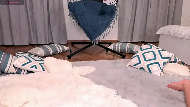 Melissande online show from July 22, 2026, 8:11 pm