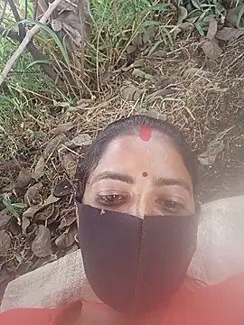 Snapshot of Suneeta2030 chatting on August 5, 2026, 8:17 am Suneeta2030 online show from August 5, 2026, 8:17 am