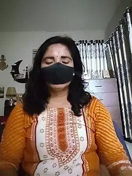 Laila-202 online show from July 28, 2026, 6:20 pm