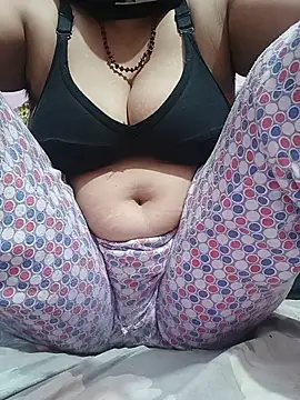 Snapshot of Alka_pandey chatting on July 21, 2026, 5:43 am Alka pandey online show from July 21, 2026, 5:43 am