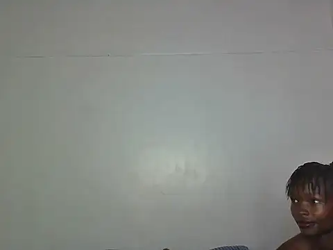 Petitegoddess012 online show from July 17, 2026, 8:46 pm