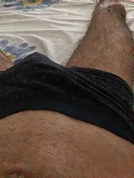Snapshot of MisterTony85 chatting on July 18, 2026, 4:44 pm MisterTony85 online show from July 18, 2026, 4:44 pm