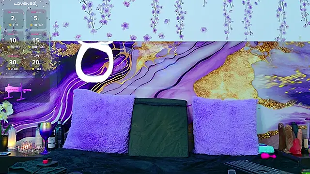 venuzluxx online show from August 5, 2026, 7:38 pm