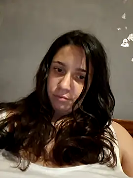LeylaYvess online show from July 23, 2026, 7:12 pm