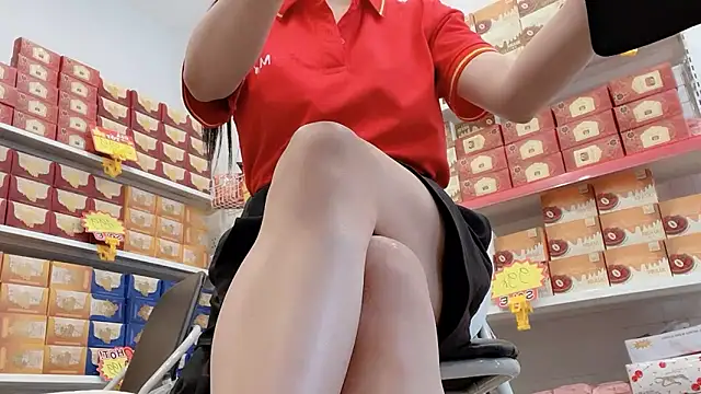 Katy Bae online show from March 17, 2026, 4:17 am