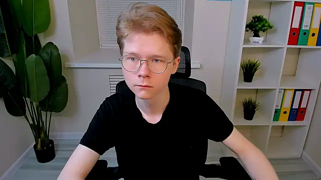 DanielSanders online show from August 1, 2026, 10:47 am