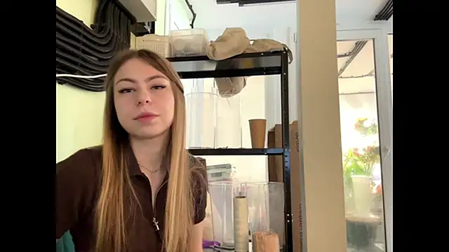 GingerEtsitty online show from July 25, 2026, 6:00 am