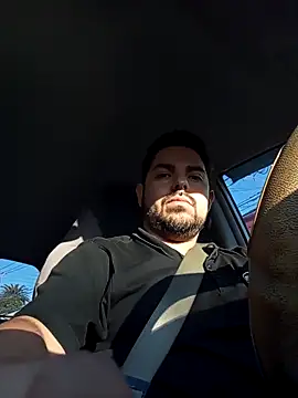 robredoj online show from October 15, 2025, 9:37 pm