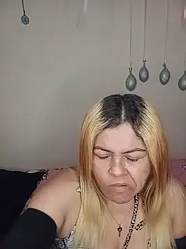 Snapshot of Isabellabrown43 chatting on August 1, 2026, 12:54 am Isabellabrown43 online show from August 1, 2026, 12:54 am