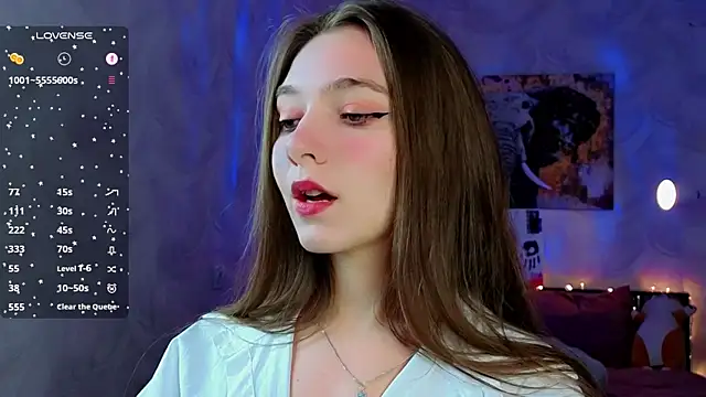 Snapshot of Aura_Lune_ chatting on July 27, 2026, 5:09 pm Aura Lune online show from July 27, 2026, 5:09 pm