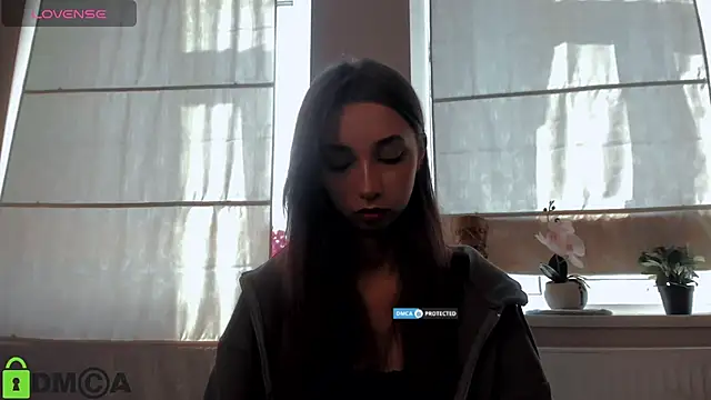 Snapshot of RobertaEspert chatting on July 27, 2026, 7:59 am RobertaEspert online show from July 27, 2026, 7:59 am