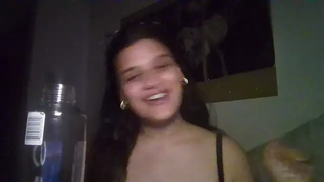 kaviahxx18 online show from July 25, 2026, 3:20 pm
