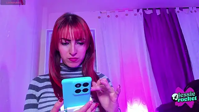 jessierocketx online show from October 16, 2025, 3:35 pm