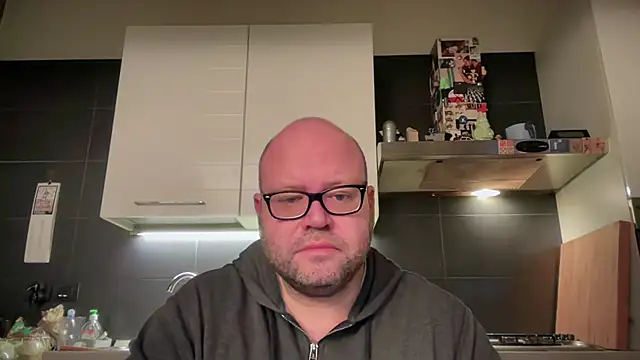 theitalianbear online show from February 11, 2025, 7:16 pm