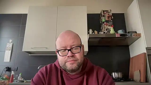 theitalianbear online show from February 19, 2025, 11:17 am