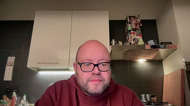 theitalianbear online show from February 19, 2025, 4:55 pm
