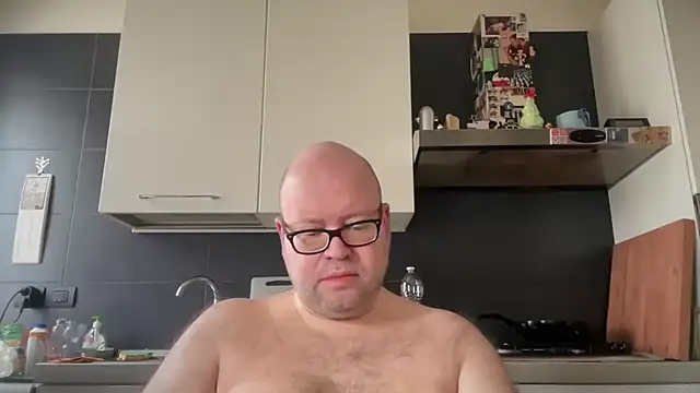 theitalianbear online show from February 25, 2025, 11:30 am