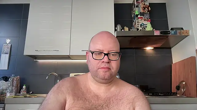 theitalianbear online show from March 13, 2025, 6:58 am