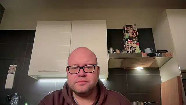 theitalianbear online show from March 19, 2025, 3:52 am