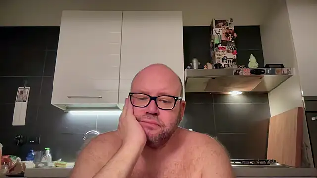 theitalianbear online show from September 13, 2025, 11:04 pm