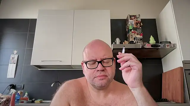 Snapshot of theitalianbear chatting on September 23, 2025, 11:24 am theitalianbear online show from September 23, 2025, 11:24 am