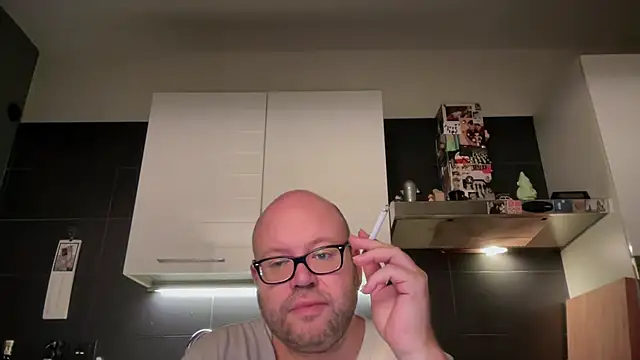 Snapshot of theitalianbear chatting on September 29, 2025, 10:25 pm theitalianbear online show from September 29, 2025, 10:25 pm