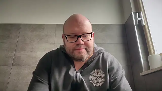 Snapshot of theitalianbear chatting on October 3, 2025, 7:05 am theitalianbear online show from October 3, 2025, 7:05 am