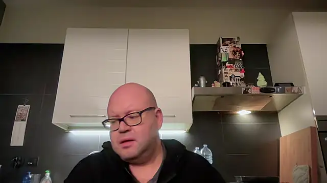 Snapshot of theitalianbear chatting on October 21, 2025, 2:56 am theitalianbear online show from October 21, 2025, 2:56 am