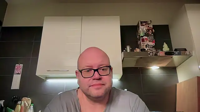 theitalianbear online show from April 27, 2026, 1:25 am