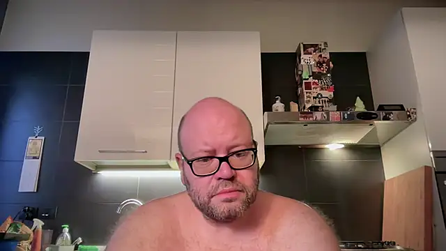 theitalianbear online show from July 4, 2026, 3:24 am
