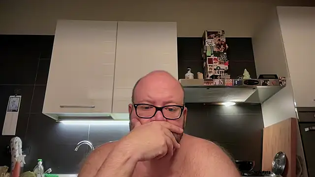 theitalianbear online show from July 10, 2026, 3:00 am