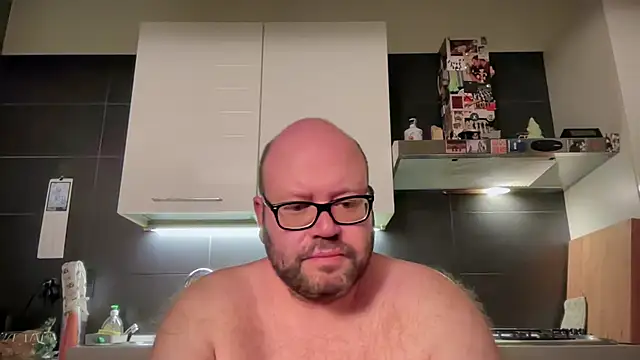 theitalianbear online show from July 12, 2026, 2:35 am