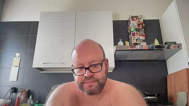 theitalianbear online show from August 6, 2026, 7:32 am