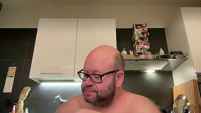theitalianbear online show from August 8, 2026, 12:35 am