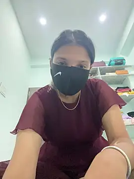 Miss kanika76 online show from August 4, 2026, 6:32 pm