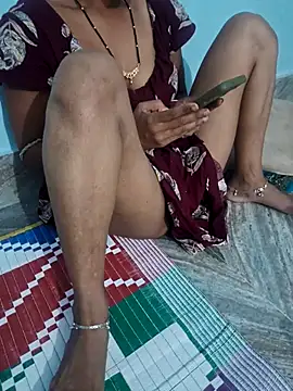 Snapshot of MEERA8008 chatting on August 6, 2026, 12:01 am MEERA8008 online show from August 6, 2026, 12:01 am