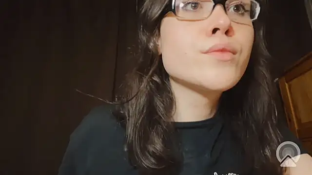 RachelSav online show from July 28, 2026, 7:39 pm
