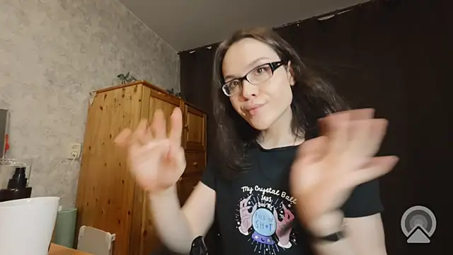 RachelSav online show from July 29, 2026, 7:23 pm