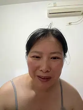 linlin-717 online show from August 3, 2026, 2:11 pm