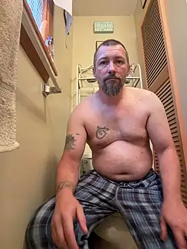 hillbillylover1981 online show from July 31, 2026, 10:42 pm