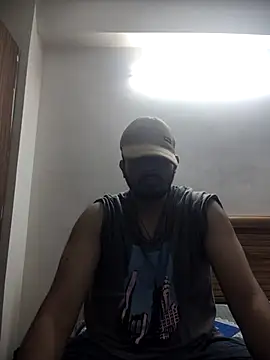 Snapshot of trendy_Squirreel chatting on July 28, 2026, 6:20 am trendy Squirreel online show from July 28, 2026, 6:20 am