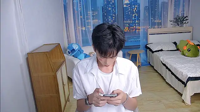 Snapshot of xiaoyang-FF chatting on July 29, 2026, 5:33 pm xiaoyang-FF online show from July 29, 2026, 5:33 pm