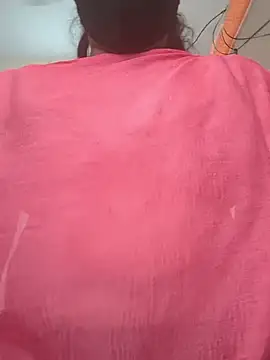 Snapshot of saranyaRavi chatting on August 1, 2026, 7:29 am saranyaRavi online show from August 1, 2026, 7:29 am