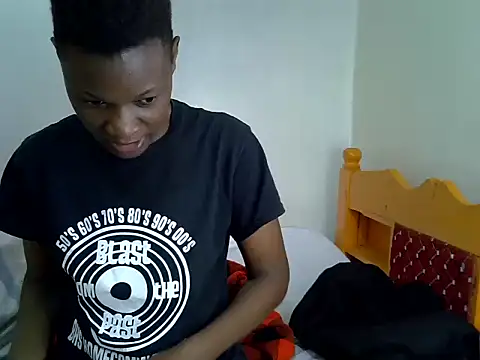 Snapshot of pretty_banice chatting on August 6, 2026, 11:12 am pretty banice online show from August 6, 2026, 11:12 am