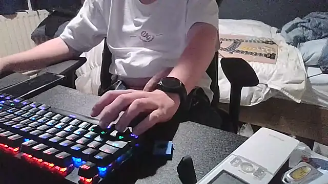 willemBertussen08 online show from July 29, 2026, 1:53 pm