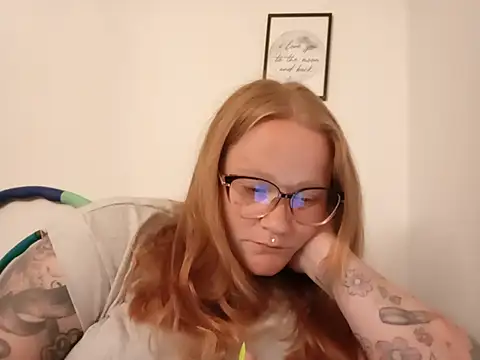 TinkTink87 online show from August 7, 2026, 8:00 pm