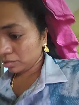 Snapshot of TamilPonnuJeevitha chatting on July 31, 2026, 12:59 pm TamilPonnuJeevitha online show from July 31, 2026, 12:59 pm