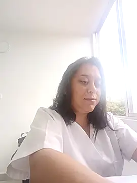 Snapshot of Queen-yessi12 chatting on August 3, 2026, 1:49 pm Queen-yessi12 online show from August 3, 2026, 1:49 pm