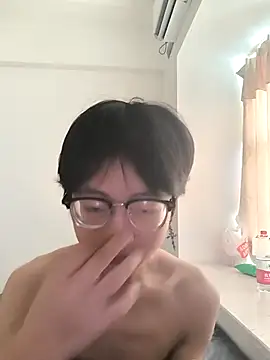 WAngBen  online show from August 3, 2026, 5:28 am