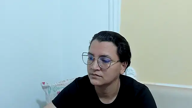 MARILYN GARCIA online show from March 3, 2025, 9:37 pm